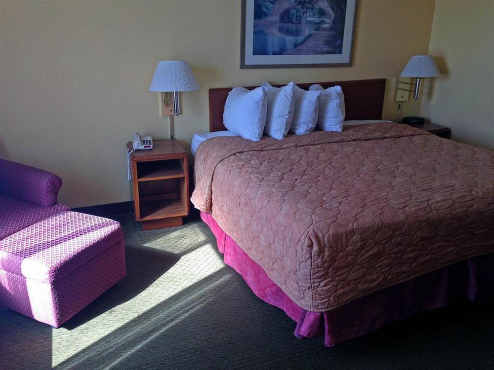 Hyatt Place Hampton Convention Center Bilik gambar